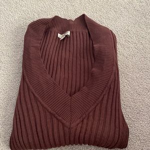 Long sleeve brown V-Neck Sweater